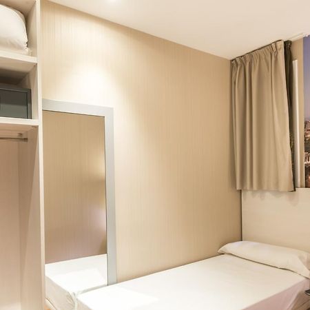 Hostal Bcn Ramblas Barcelona Buitenkant foto