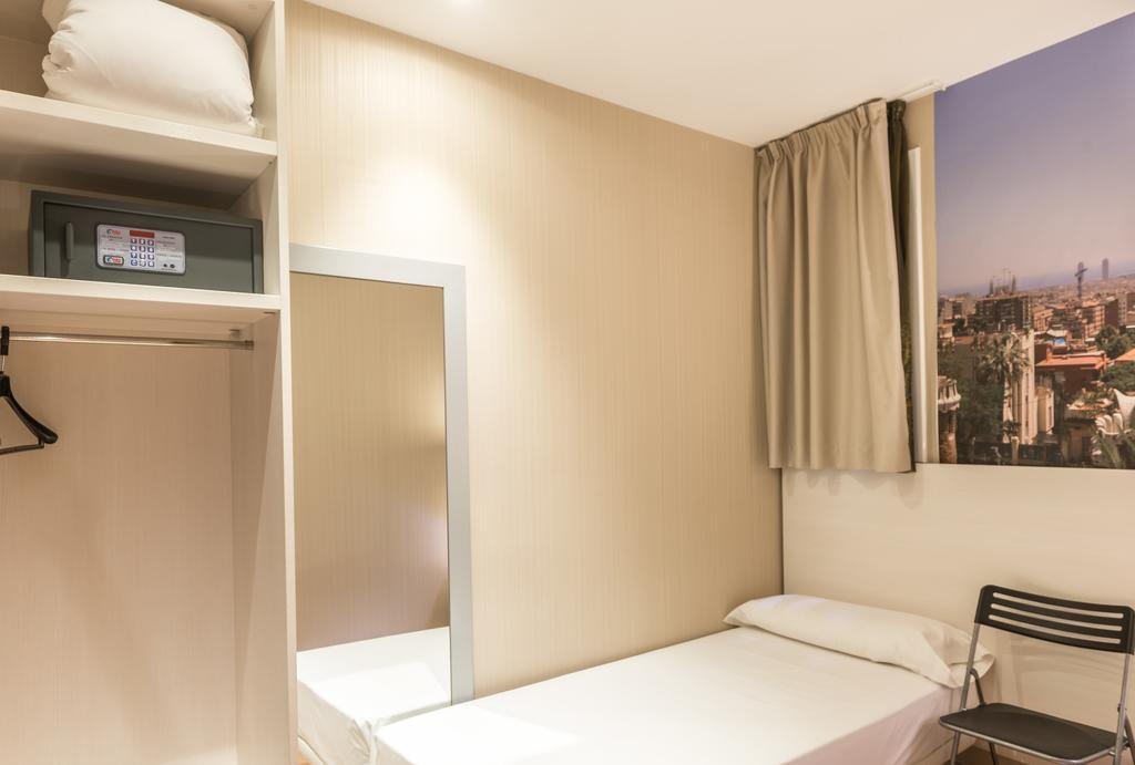 Hostal Bcn Ramblas Barcelona Buitenkant foto
