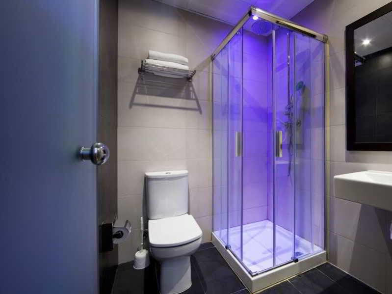 Hostal Bcn Ramblas Barcelona Buitenkant foto